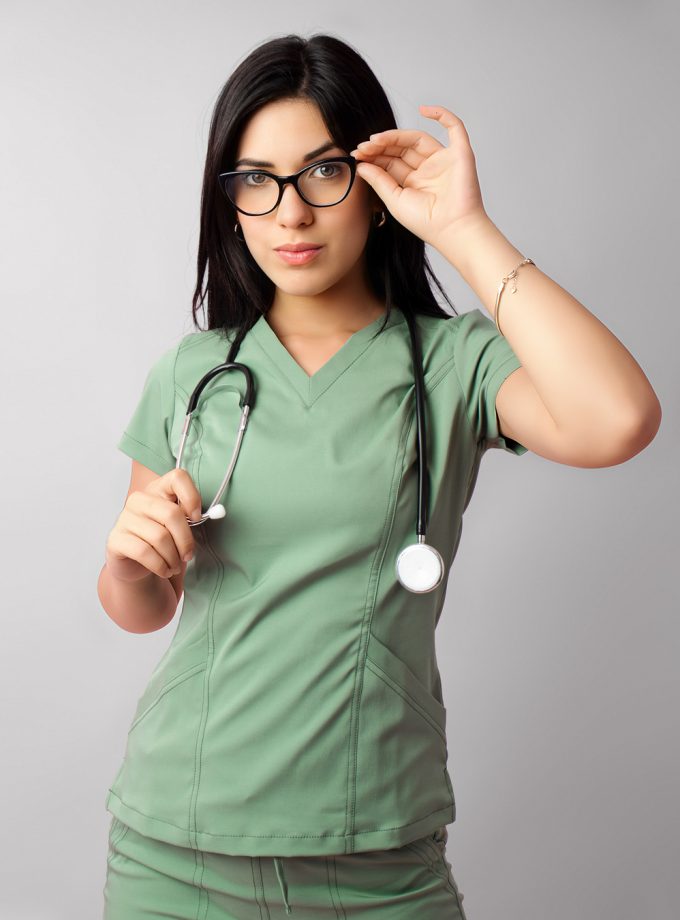 Scrub Top Antifluido Free Movement™ S500 | Verde Olivo